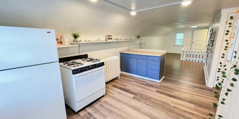 Des Moines Apartment: 3120 Cottage Grove Ave