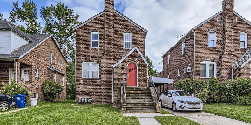 Baltimore House: 3034 Pinewood Ave
