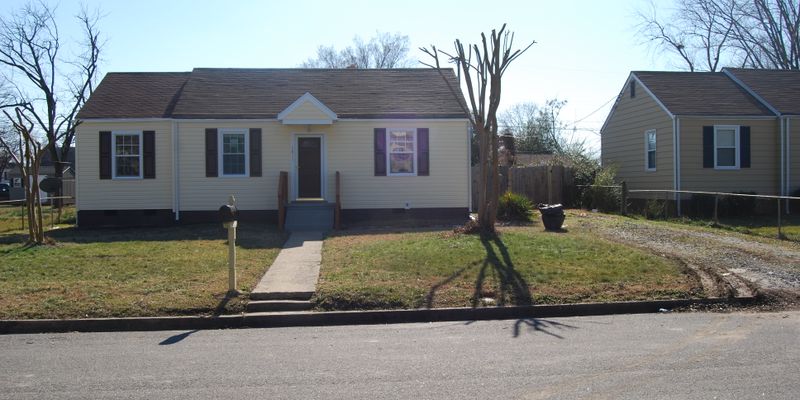 Richmond House: 1811 Binford Ln