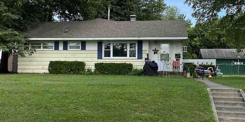 Brazil Apartment: 310 S Forest Ave