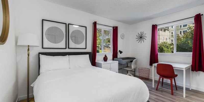 Tacoma Apartment: 612 S 18th Street