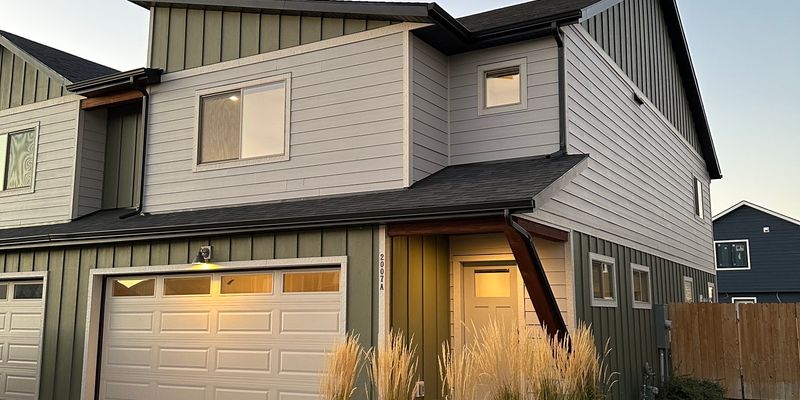 Belgrade House: 2007 Klaus Ave, Unit A