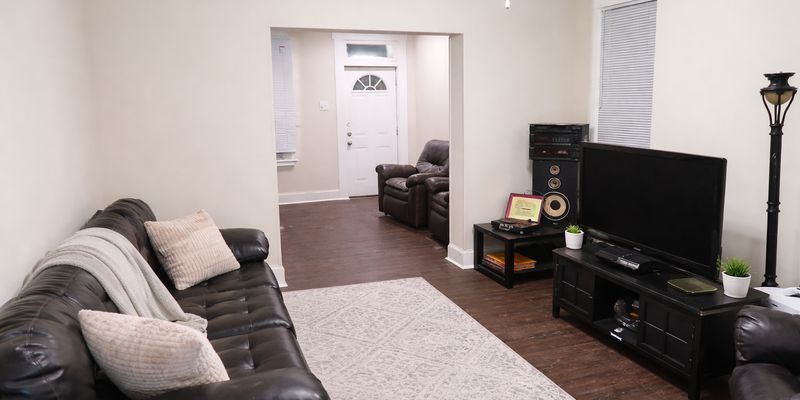 Columbus Apartment: 1515 Summit Street