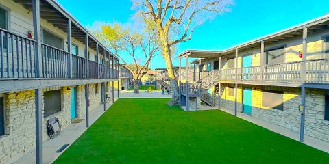 courtyard-f3.jpg