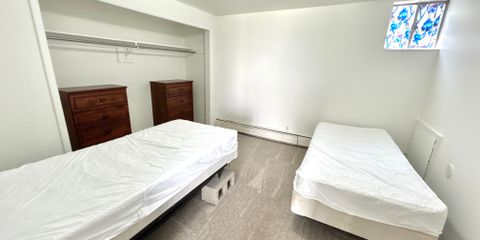 Pinnacle Unit C 9 Bed.JPG