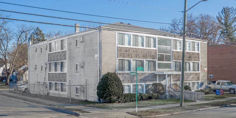 Detroit Apartment: 17644 Lahser Rd