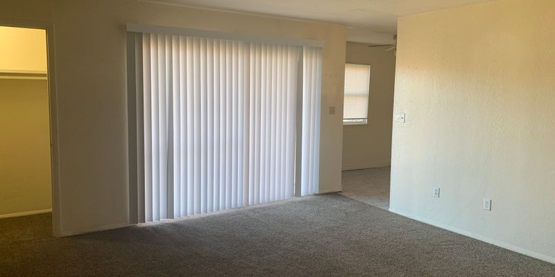 Tulsa Apartment: 4811 S Jackson Ave