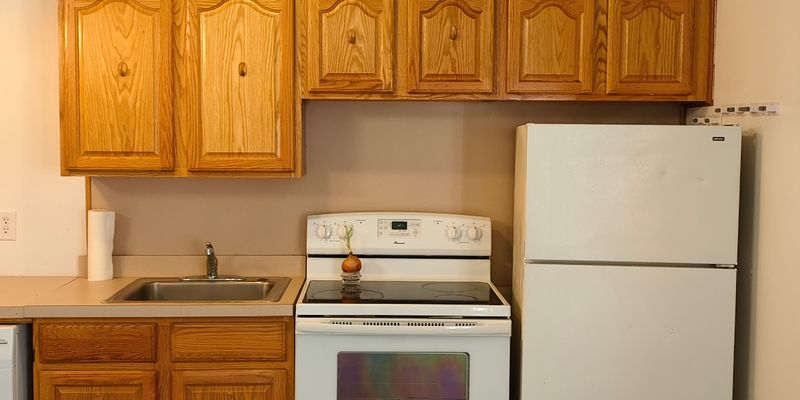 Cresco Apartment: 235 Cottage Ln