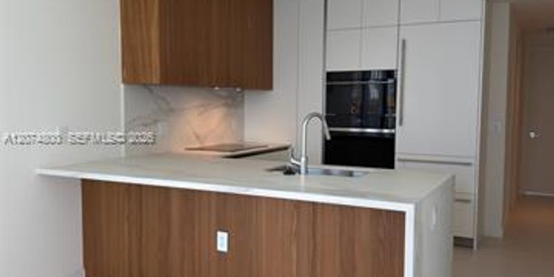 Miami Condo: 1400 Biscayne Blvd