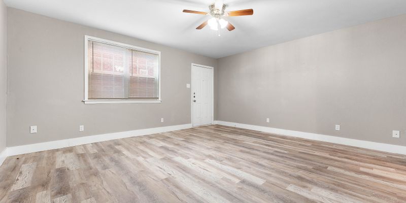 Greenville Apartment: 3430 Sockwell Blvd