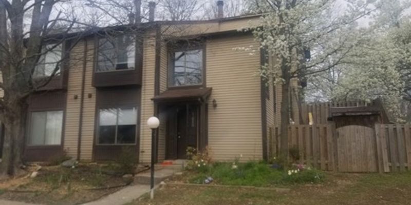 Laurel House: 7322 Split Rail Lane