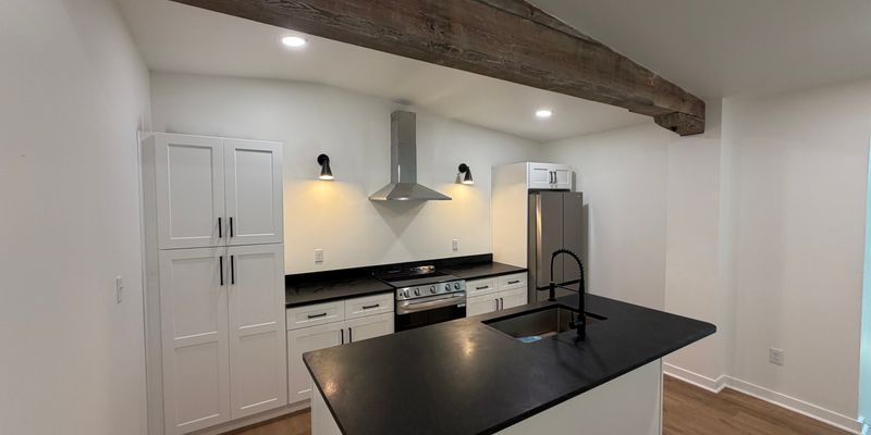 Bainbridge Apartment: 501 N Broad St