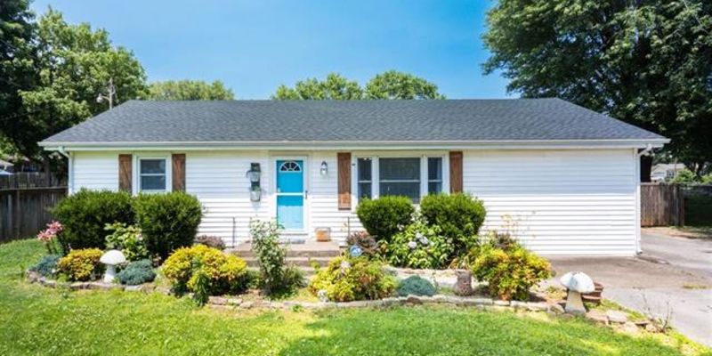 Bowling Green House: 292 Plum Springs Rd