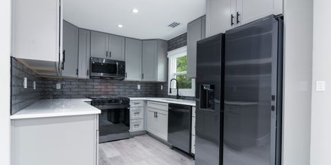 109 Appleton Blvd_AptAReno_ViZionZatBoydNetPhotography-13.jpg