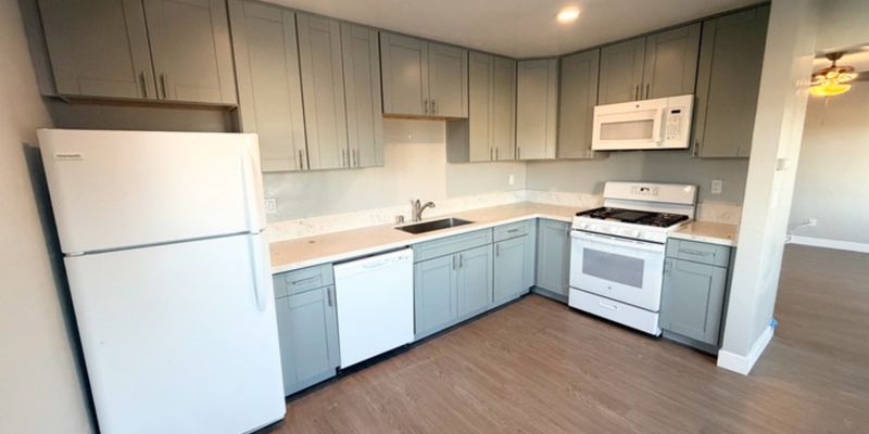 San Diego House: 4387 1/2 Mississippi St