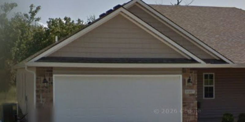 Kansas City House: 10407 E 45th Terrace