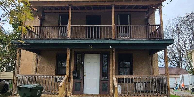 Jamestown Apartment: 82 Colfax St