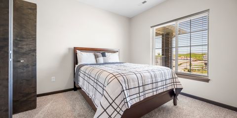 17-148 2871 Spring Rose Cir.jpg