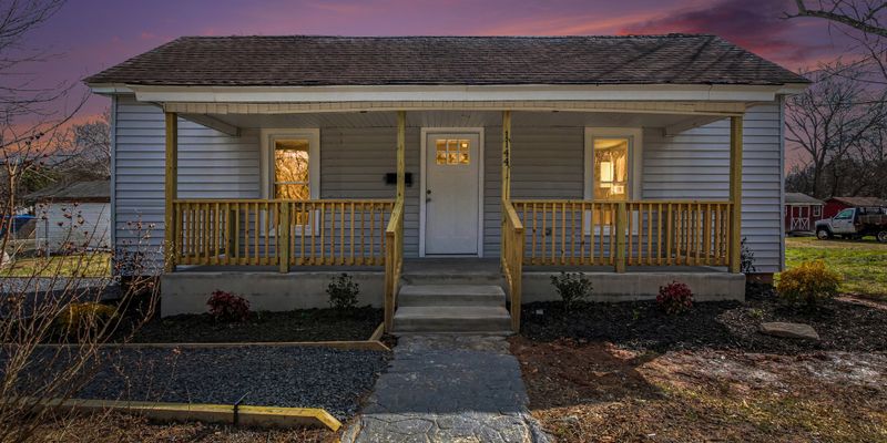 Eden House: 1144 Front St