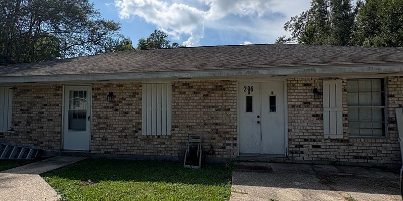 Thibodaux Apartment: 206 Albert St