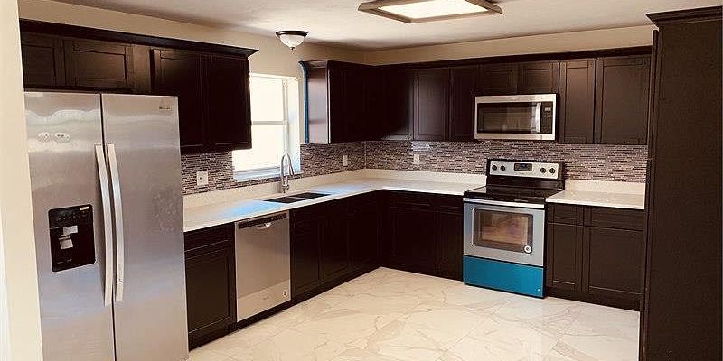 Boynton Beach House: 801 SW 2nd St