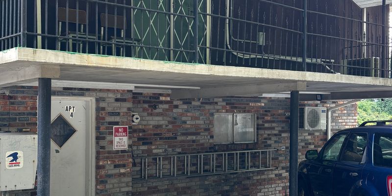 Williamsburg Apartment: 136 South 10th Street