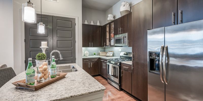 The Woodlands Apartment: 1000 N Millbend Dr