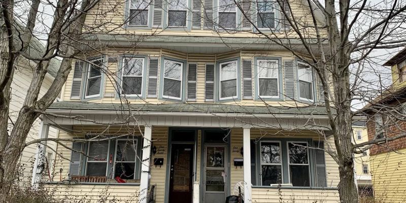 Wilkes-Barre House: 130 Wyoming St