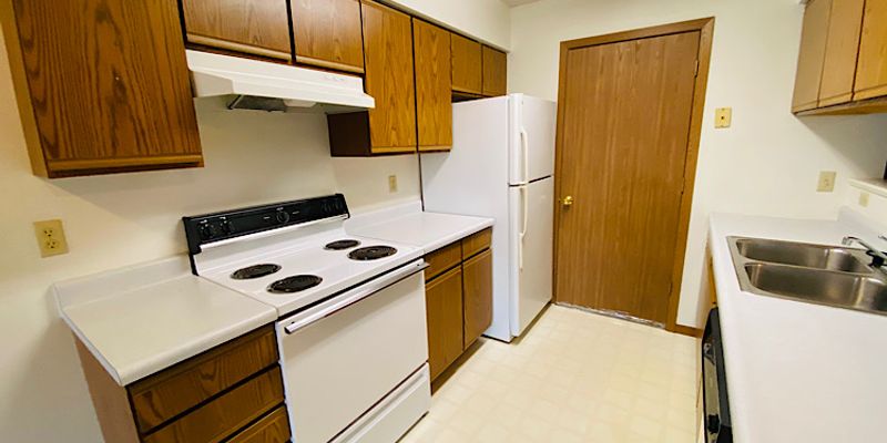 North Liberty Apartment: 125 E Zeller St