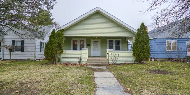 South Bend House: 525 E Eckman St