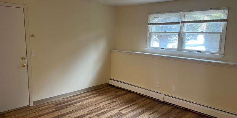 Biddeford Apartment: Briarwood Dr