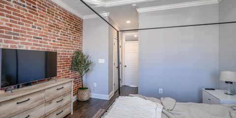 631 Eaton (28).jpg