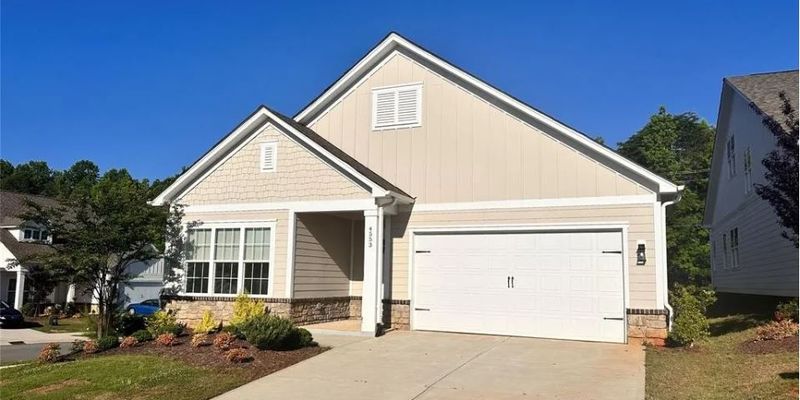 Sherrills Ford House: 4553 Stellata Loop