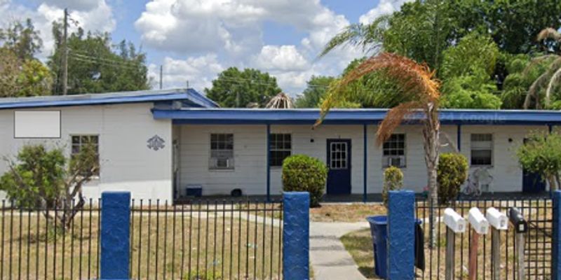 Sebring Apartment: 1010 EO Douglas Ave