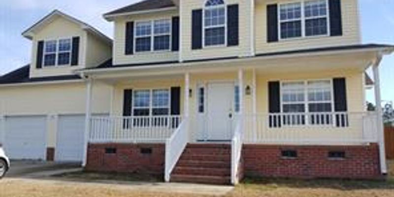 Fayetteville House: 1766 Cherrypoint Dr