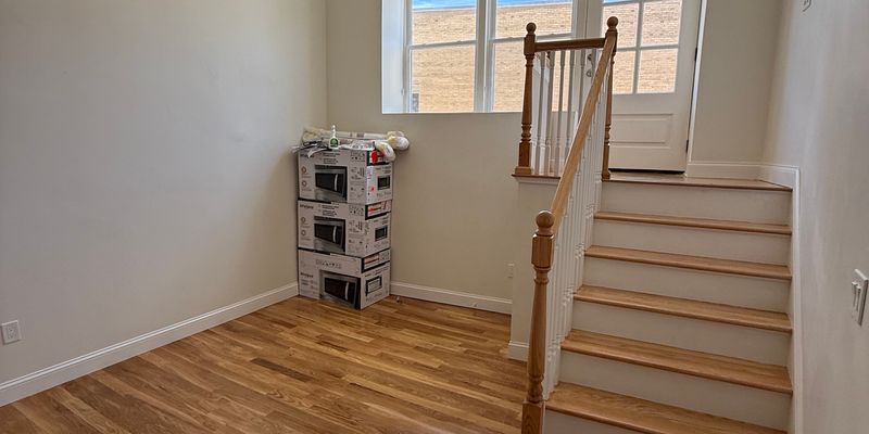 Fitchburg House: 2 Blossom St