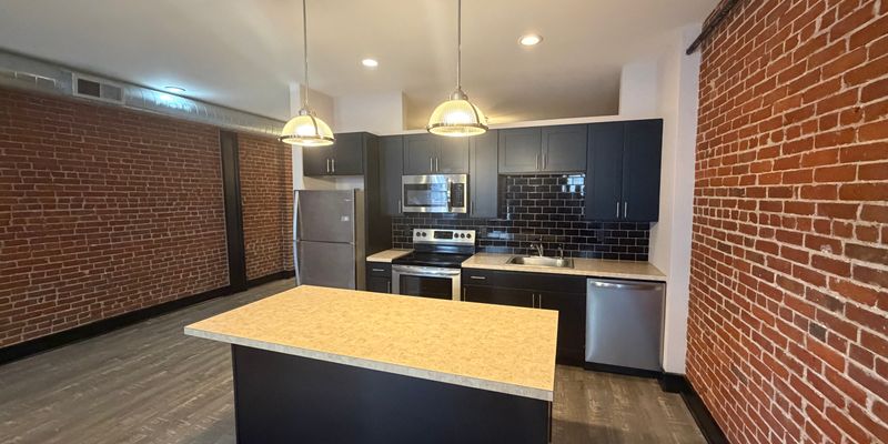 Scranton Apartment: 305 Penn Ave