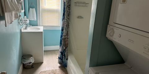 4e6d56b6-b327-4867-b93b-2b0877b12eda.jpg