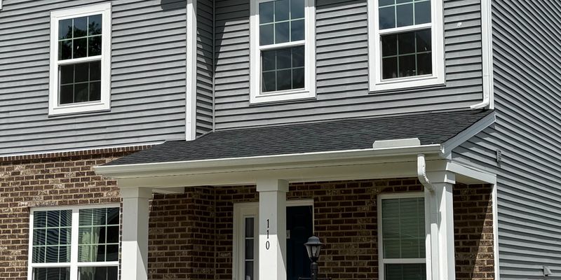 Elizabeth City House: 110 Spoonbill Loop