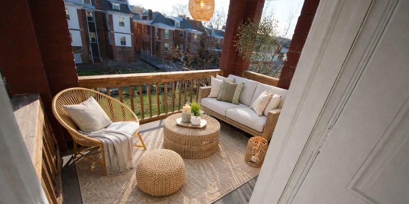 Washington Apartment: 1269 Simms Pl NE