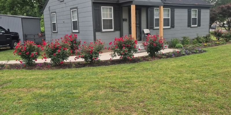 Memphis House: 915 Berclair Rd