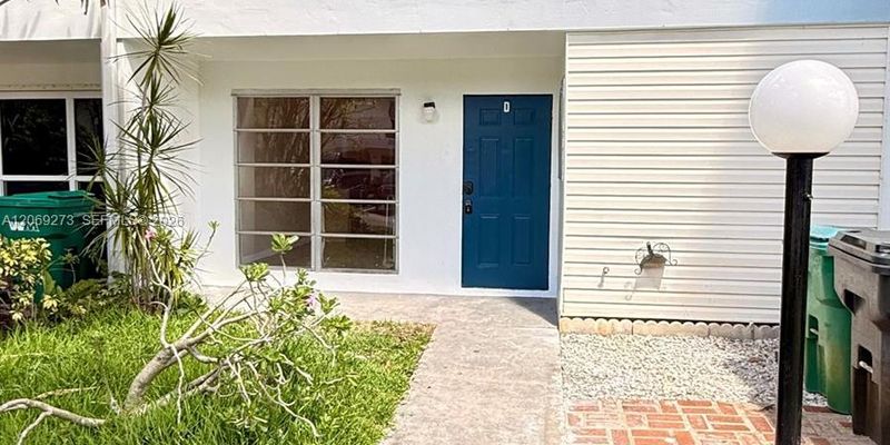 Hollywood Townhome: 3301 Raleigh St # 4D