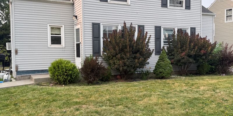 Buffalo Townhome: 864 Highland Ave