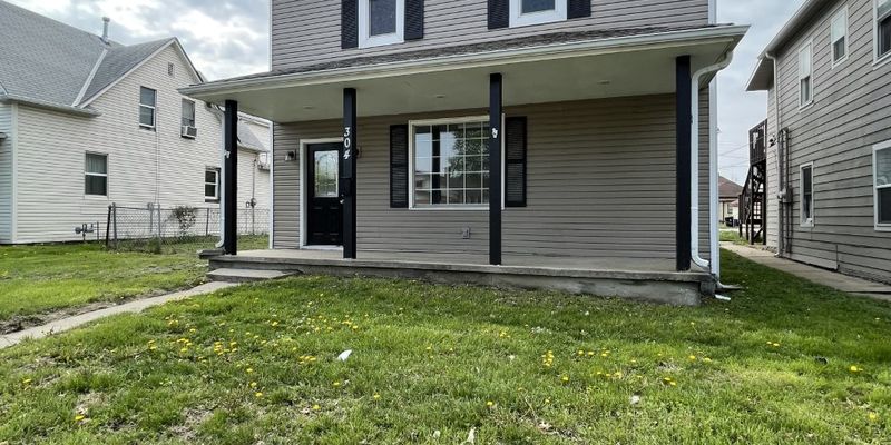 Saint Joseph House: 304 Alabama St