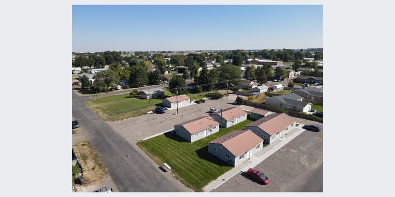 Heyburn Apartment: 1640 16th St