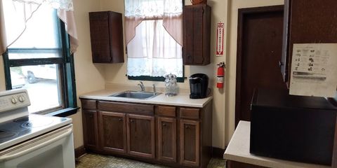 Kitchen1.jpg