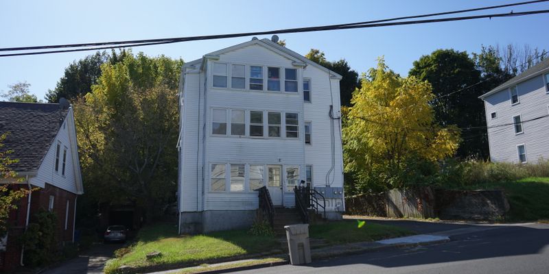 Bristol Apartment: 111 Gridley St