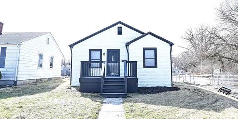 3601 English - Front View.JPG