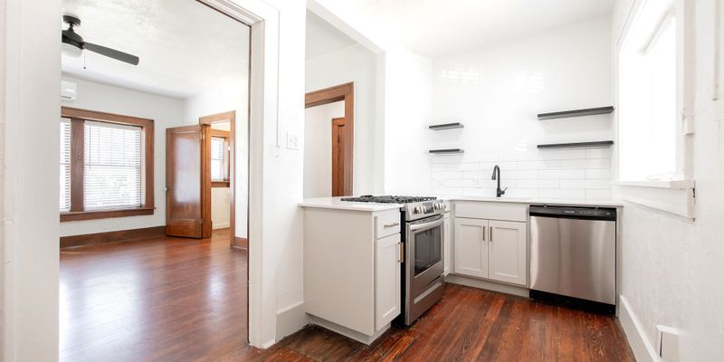 Oklahoma City Apartment: 130 NW 17th St
