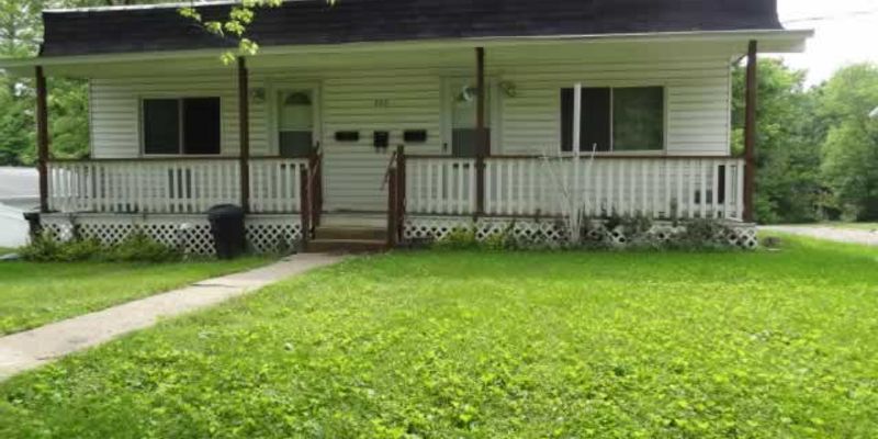 Collinsville Apartment: 707 Graham Ln